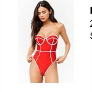 Sweetheart strapless red bathing suit